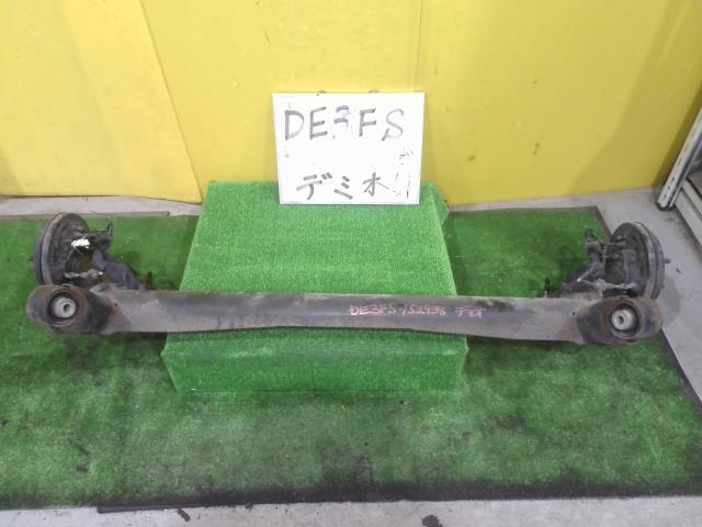 【中古】中古部品 デミオ DE3FS ﾘｱｱｸｽﾙﾋﾞｰﾑ 【3331010600-250206000153500】