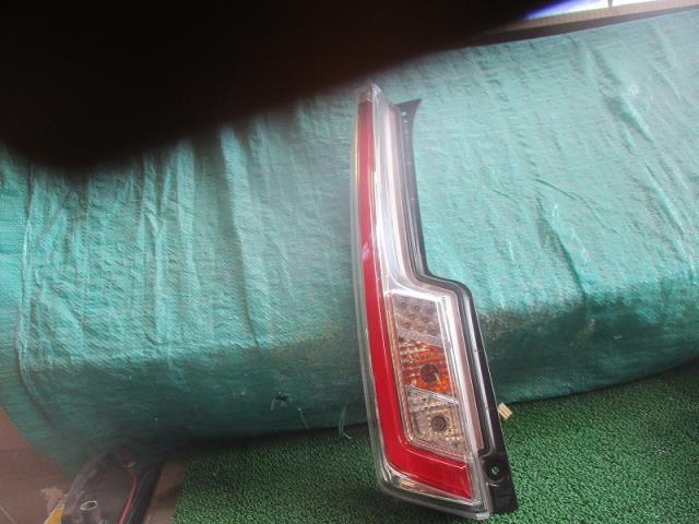 【中古】中古部品 ムーヴ LA150S 左ﾃｰﾙﾗﾝﾌﾟ 【3500080000-240926000115600】