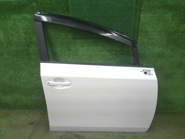 【中古】中古部品 プリウスα ZVW41W 右フロントドア 【3310540000-000025013613100】