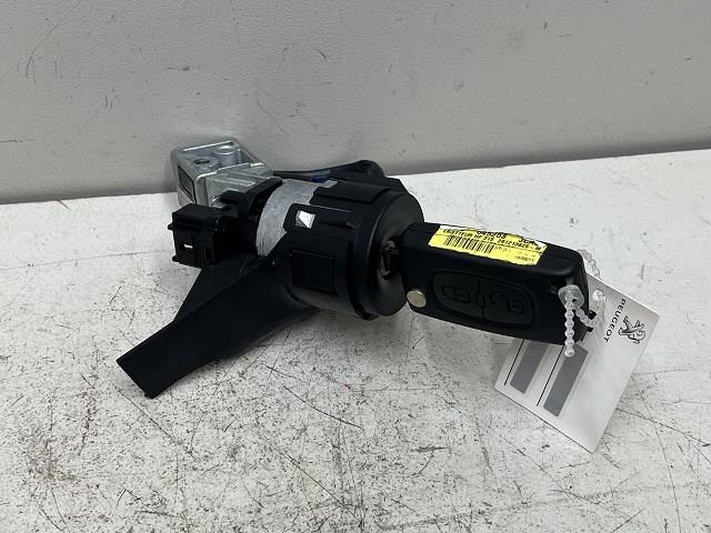 【中古】中古部品 プジョー 207 A75F04 イグニッションスイッチ 【3310070100-0000Y0761568650】