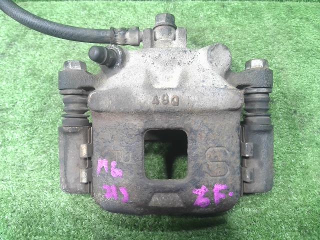【中古】中古部品 モコ MG21S 右ﾌﾛﾝﾄｷｬﾘﾊﾟｰ 【3330900100-000025006444330】