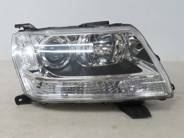 【中古】中古部品 エスクード TD54W 右ﾍｯﾄﾞﾗﾝﾌﾟ 【3380050000-000036736210800】