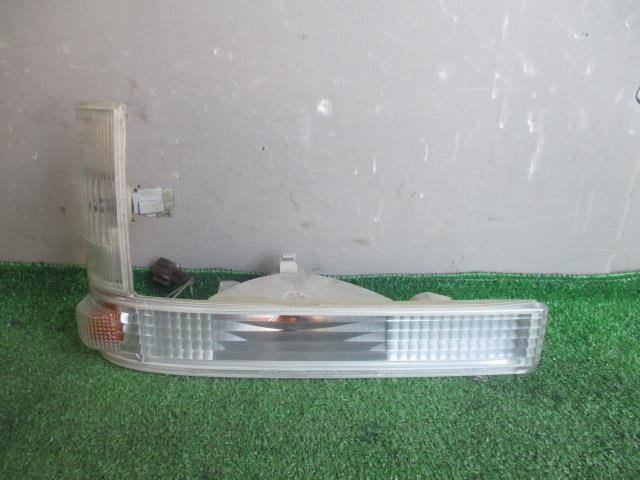 【中古】中古部品 アクティ HH4 右ﾗｲﾄﾘﾑ 【3330560100-001405621710820】