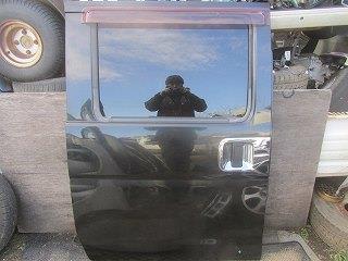 【中古】中古部品 ハイゼット S321V 右ﾘｱﾄﾞｱ 【3310030100-250219000113300】