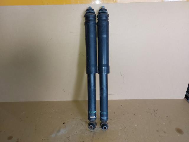 【中古】中古部品 オーリス ZRE186H 右ﾘｱｼｮｯｸｱﾌﾞｿｰﾊﾞｰ 【3330960100-000052440650700】