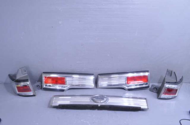 【中古】中古部品 エルグランド TE52 右ﾃｰﾙﾗﾝﾌﾟ 【3310580000-250225000815500】