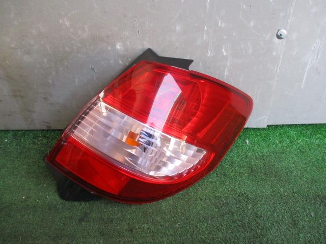 【中古】中古部品 セルボ HG21S 右ﾃｰﾙﾗﾝﾌﾟ 【3330560100-001457420115500】