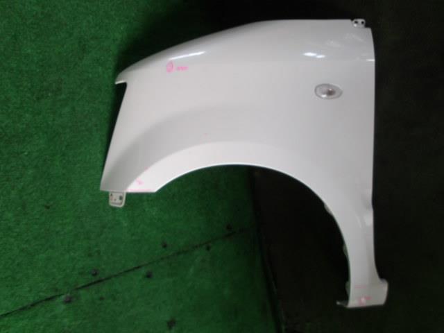 【中古】中古部品 ワゴンＲ MH22S 左ﾌﾛﾝﾄﾌｪﾝﾀﾞｰ 【3340220100-000225088010700】