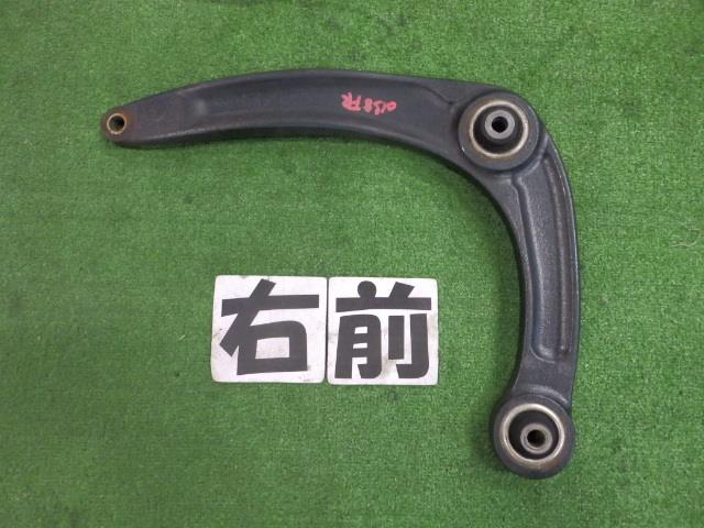 【中古】中古部品 シトロエン DS4 B7C5F06S 右ﾌﾛﾝﾄﾛｱｱｰﾑ 【3260250000-000025015851720】
