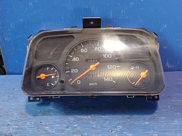 【中古】中古部品 サンバー TT2 スピードメーター 【3310050100-211229000761400】