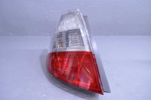 【中古】中古部品 フィット GE8 左ﾃｰﾙﾗﾝﾌﾟ 【3310580000-250226001015600】