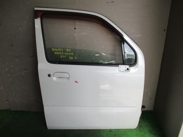 【中古】中古部品 ワゴンＲソリオ MA64S 右ﾌﾛﾝﾄﾄﾞｱ 【3330560100-001448368013100】