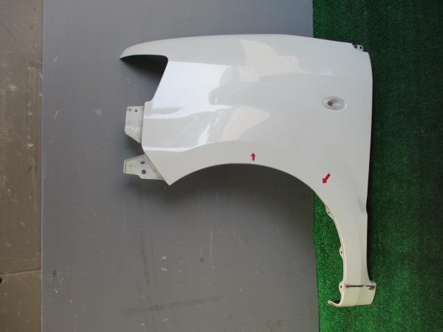 【中古】中古部品 ワゴンＲ MH22S 左ﾌﾛﾝﾄﾌｪﾝﾀﾞｰ 【3330560100-001522842210700】