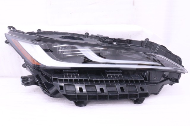 【中古】中古部品 ハリアー MXUA80 右ヘッドランプ 【3260520000-250303503510800】|e-cleマート