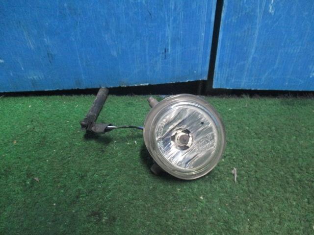 【中古】中古部品 ＭＰＶ LW3W 左ﾌｫｸﾞﾗﾝﾌﾟ 【3330560100-001246451010950】