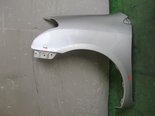 【中古】中古部品 ラウム NCZ20 左ﾌﾛﾝﾄﾌｪﾝﾀﾞｰ 【3330560100-001467634410700】