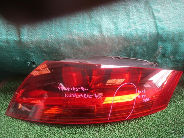 【中古】中古部品 アウディ TT 8JBWA 右ﾃｰﾙﾗﾝﾌﾟ 【3500080000-241022000415500】