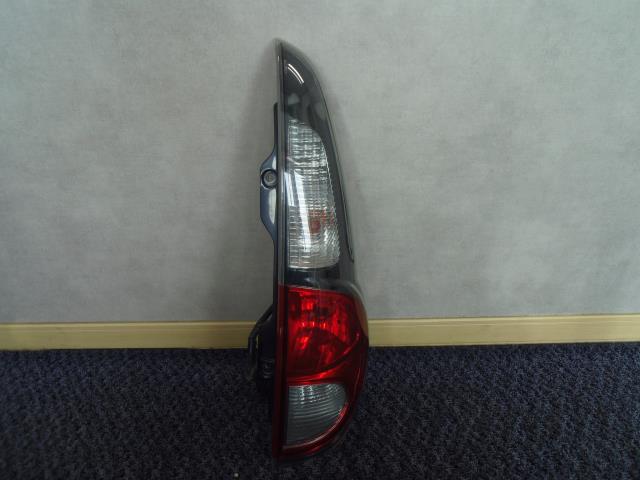 【中古】中古部品 ＭＲワゴン MF33S 右ﾃｰﾙﾗﾝﾌﾟ 【3330440100-250222000415500】