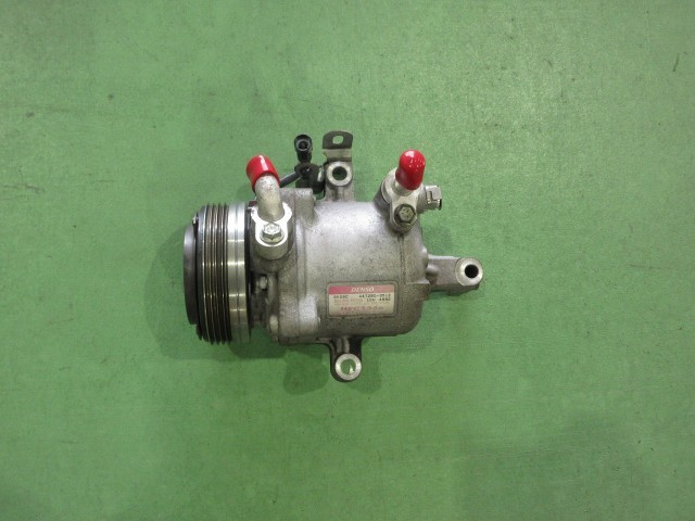 【中古】中古部品 スペーシア MK42S A/Cｺﾝﾌﾟﾚｯｻｰ 【3310590000-000008616060700】