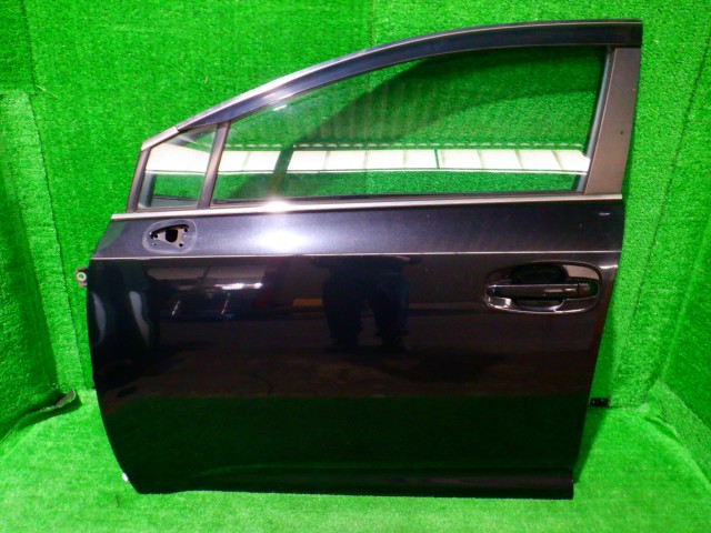 【中古】中古部品 アベンシス ZRT272W 左ﾌﾛﾝﾄﾄﾞｱ 【3340140100-000025052713200】