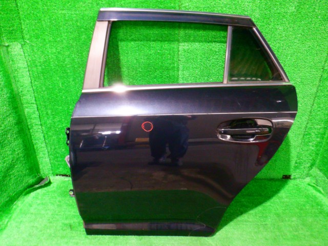 【中古】中古部品 アベンシス ZRT272W 左ﾘｱﾄﾞｱ 【3340140100-000025052713400】