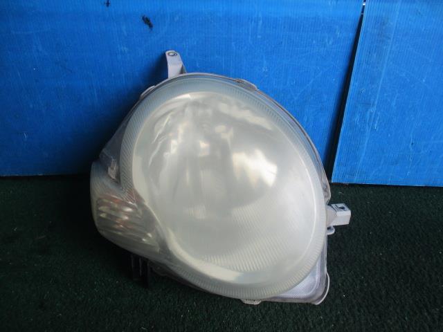 【中古】中古部品 シエンタ NCP81G 右ﾍｯﾄﾞﾗﾝﾌﾟ 【3330560100-001260897010800】