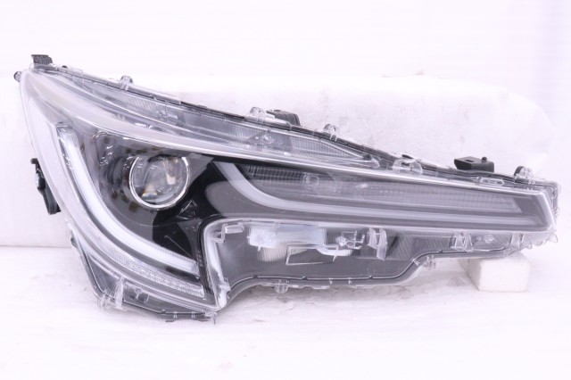 【中古】中古部品 カローラ NRE210 右ヘッドランプ 【3260520000-250307500810800】|e-cleマート