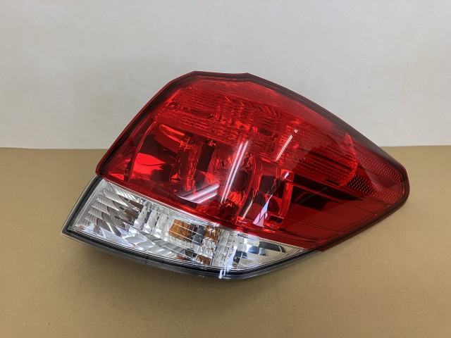 【中古】中古部品 レガシィ BRM 右ﾃｰﾙﾗﾝﾌﾟ 【3330460100-000001595415500】