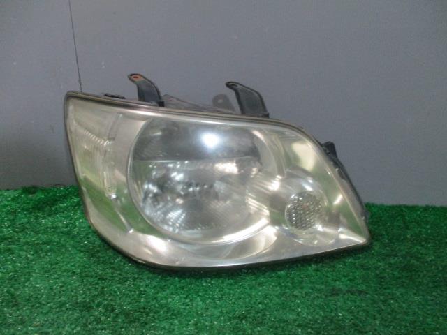【中古】中古部品 ノア AZR60G 右ﾍｯﾄﾞﾗﾝﾌﾟ 【3330560100-001571883810800】