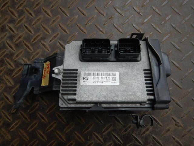 【中古】中古部品 ライフ JC1 ｴﾝｼﾞﾝｺﾝﾋﾟｭｰﾀｰ 【3330920100-000243023863100】