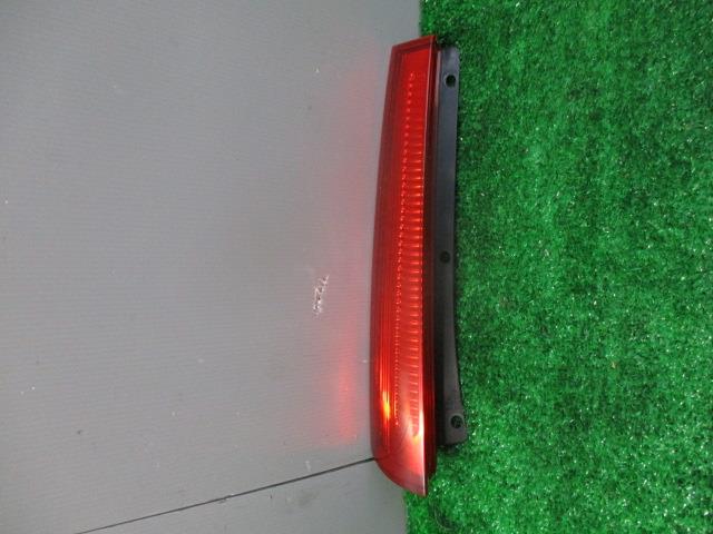 【中古】中古部品 プレオ RV1 左ﾃｰﾙﾗﾝﾌﾟ 【3330560100-001568694415600】