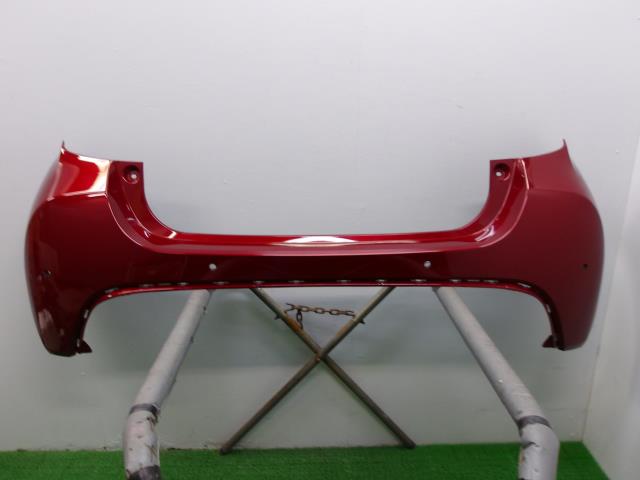 【中古】中古部品 ヤリス MXPA15 ﾘｱﾊﾞﾝﾊﾟｰ 【3310250100-000002131615100】
