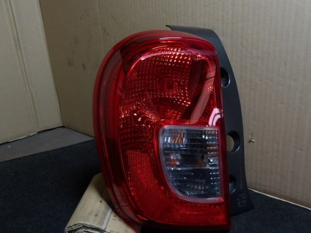 【中古】中古部品 マーチ K13 左テールランプ 【3310420000-000010593515600】