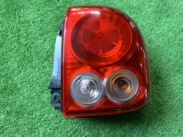 【中古】中古部品 ラパン HE22S 右ﾃｰﾙﾗﾝﾌﾟ 【3330450100-250311000315500】