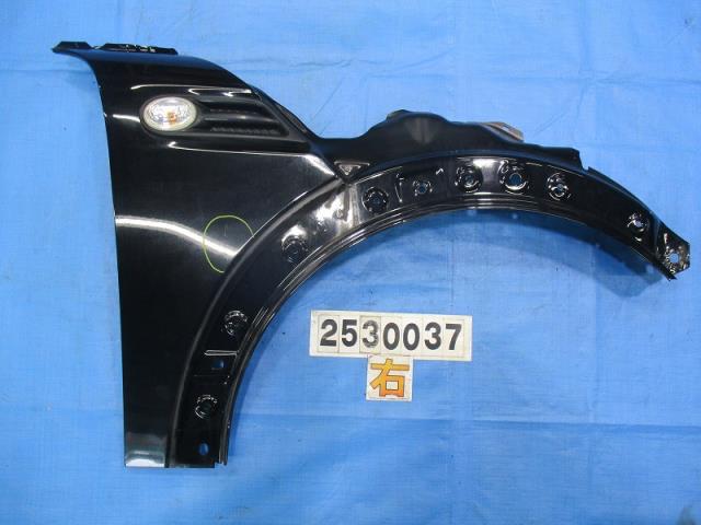 【中古】中古部品 BMW ミニ SU16 右ﾌﾛﾝﾄﾌｪﾝﾀﾞｰ 【3310040100-000253003710600】