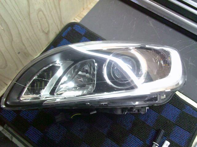 【中古】中古部品 ボルボ 60シリーズ FB420 左ﾍｯﾄﾞﾗﾝﾌﾟ 【3330220100-250314000310900】