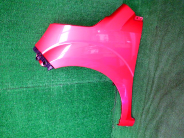 【中古】中古部品 モコ MG33S 左ﾌﾛﾝﾄﾌｪﾝﾀﾞｰ 【3340140100-000025056810700】