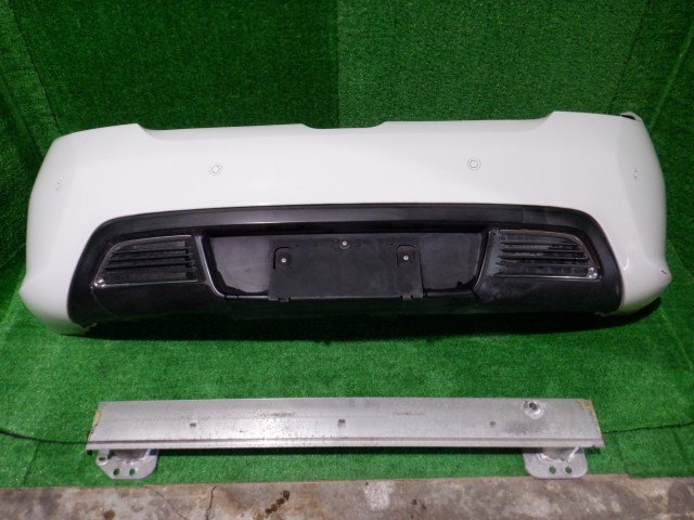 【中古】中古部品 プジョー 308 T75F02S ﾘｱﾊﾞﾝﾊﾟｰ 【3340140100-000025064515100】