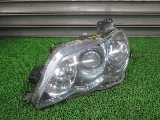 【中古】中古部品 マークＸ GRX120 左ﾍｯﾄﾞﾗﾝﾌﾟ 【3330540100-250317000310900】