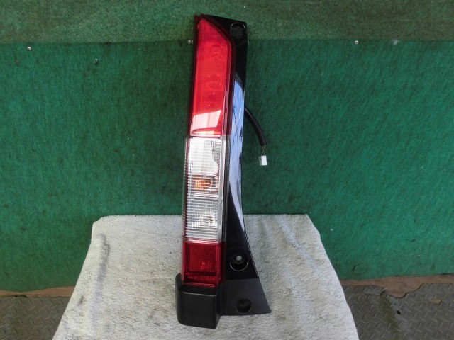 楽天市場】【中古】中古部品 N−VAN JJ1 右ﾃｰﾙﾗﾝﾌﾟ