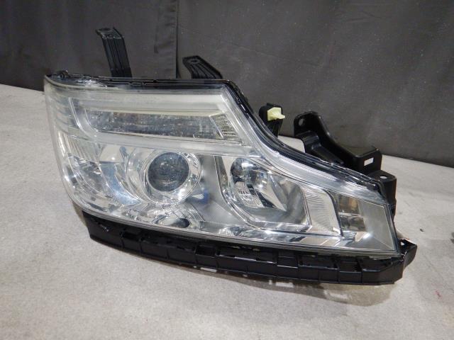 【中古】中古部品 ステップワゴン RK6 右ﾍｯﾄﾞﾗﾝﾌﾟ 【3330810100-250318000510800】