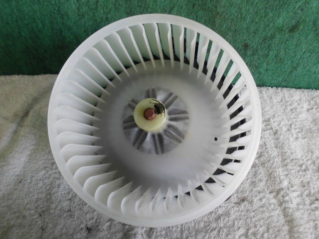 【中古】中古部品 タント L350S ﾋｰﾀｰﾌﾞﾛｱﾓｰﾀｰ 【3310420000-000002335267900】