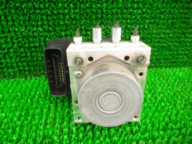 【中古】中古部品 アルト HA36S ABSｱｸﾁｭｴｰﾀｰ 【3330210100-000037045842500】 35,250円
