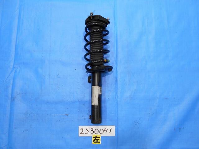 【中古】中古部品 VW パサートヴァリアント 3CCAX 左ﾌﾛﾝﾄｽﾄﾗｯﾄ 【3310040100-000253004150210】