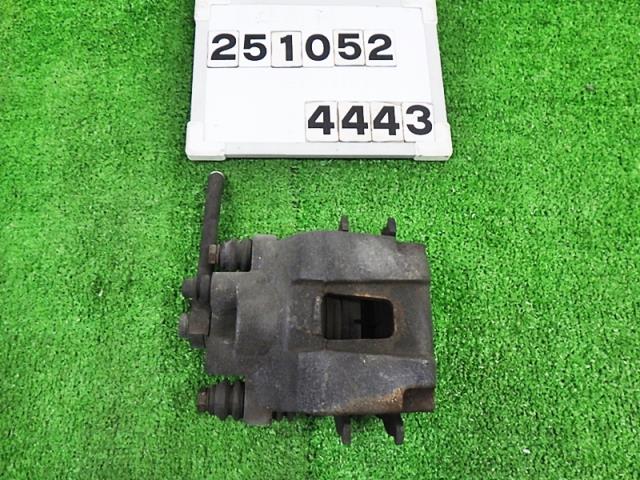 【中古】中古部品 ジープ チェロキー KJ37 右ﾘｱｷｬﾘﾊﾟｰ 【3330890100-000025105244430】
