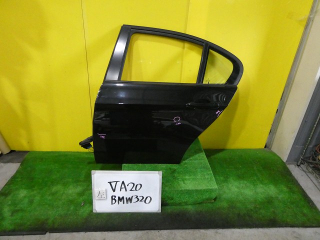 【中古】中古部品 BMW 3シリーズ VA20 左ﾘｱﾄﾞｱ 【3331010600-250314002213400】