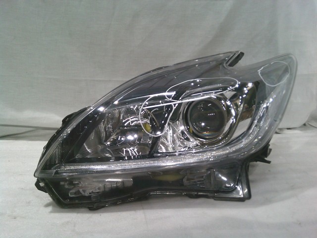 【中古】中古部品 プリウス ZVW30 左ﾍｯﾄﾞﾗﾝﾌﾟ 【3331011000-250324500110900】｜e-cleマート