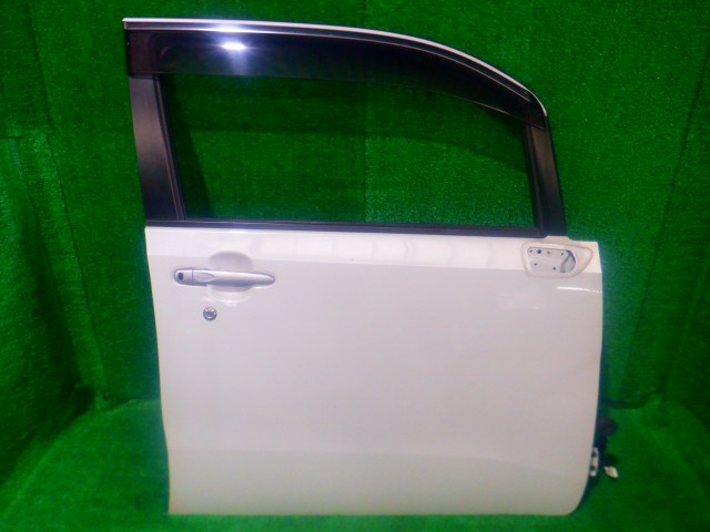 【中古】中古部品 ムーヴ LA150S 右ﾌﾛﾝﾄﾄﾞｱ 【3340140100-000025077113100】｜e-cleマート