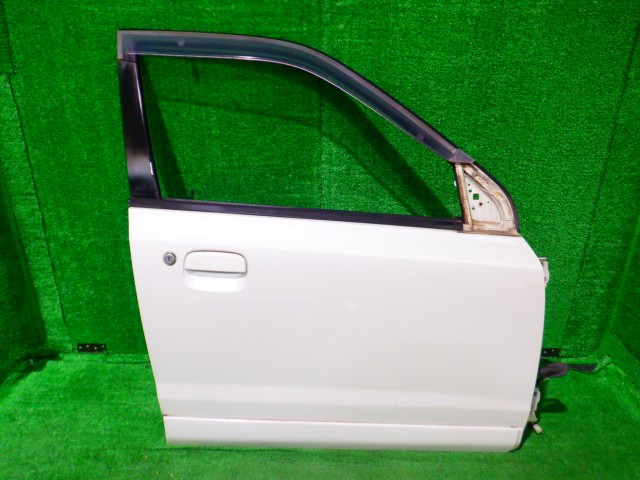 【中古】中古部品 アルト HA12S 右ﾌﾛﾝﾄﾄﾞｱ 【3340140100-000025073113100】