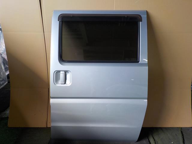 【中古】中古部品 NV100クリッパー U72V 左ﾘｱﾄﾞｱ 【3260200000-250324000313400】 31,103円